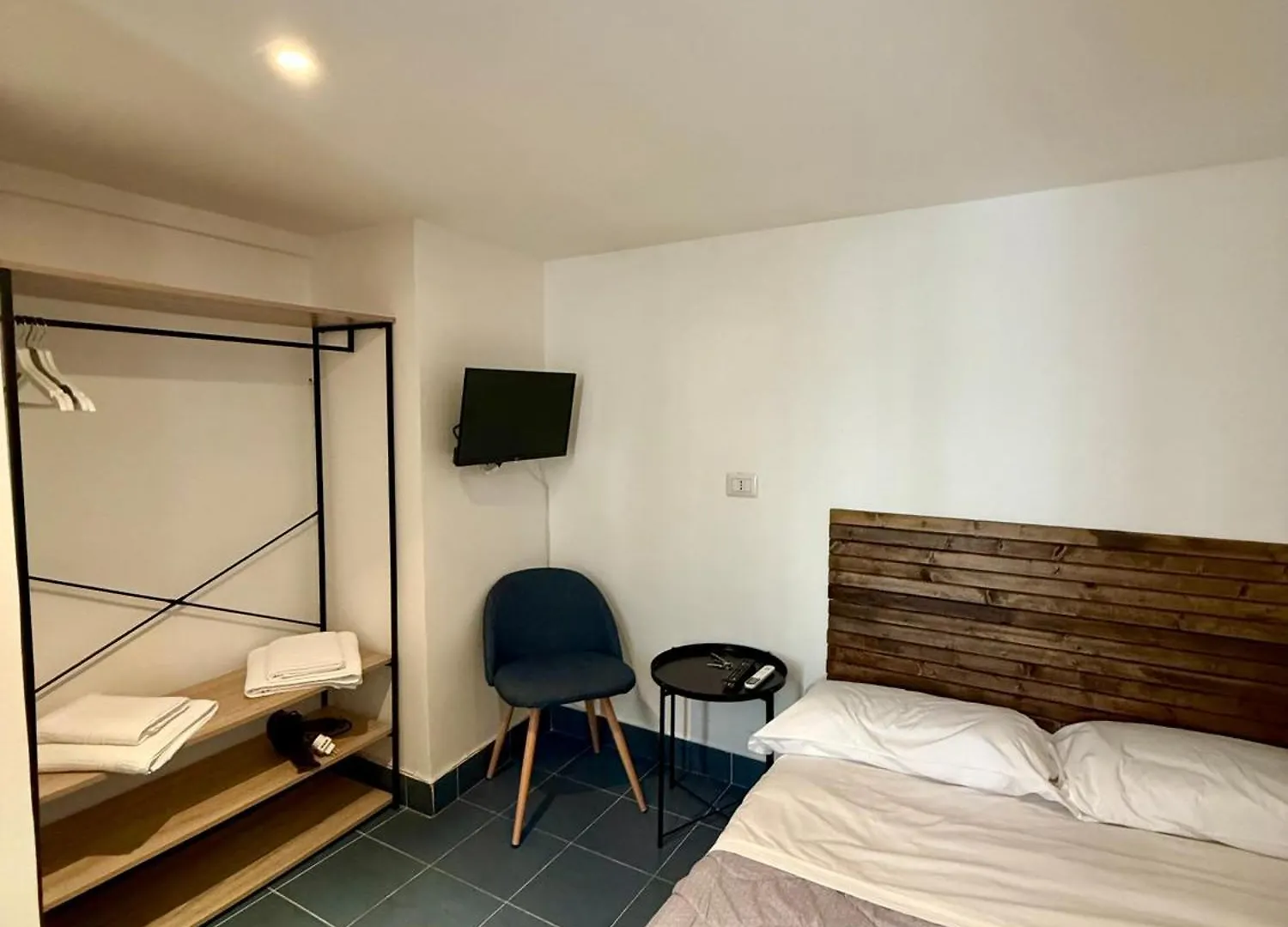 Holiday Houses Napoli 0*, ナポリ イタリア
