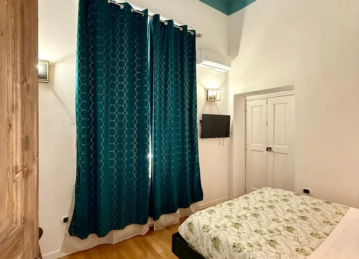 Holiday Houses Napoli 0*, Naples Italy