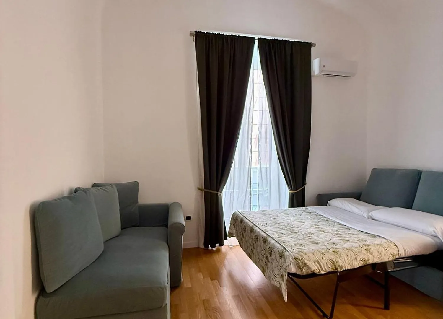 Holiday Houses Napoli Italy