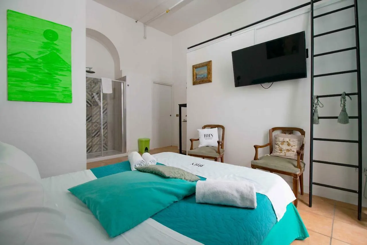 Holiday Houses Napoli 0*, Naples